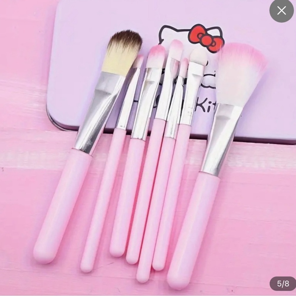 Hello Kitty 7pc Full Face Makeup Brush Set in Tin • Brand New
